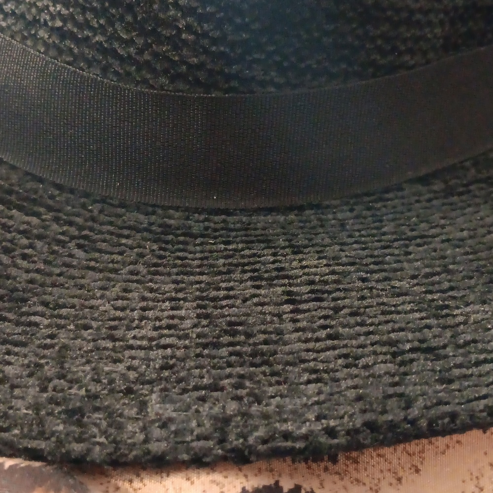Hat - Picture 2 of 7